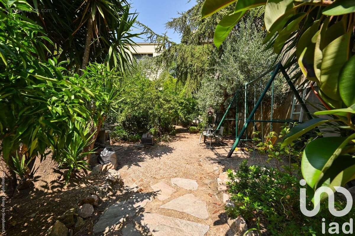 Photo 2 - Appartement à MARSEILLE-5E