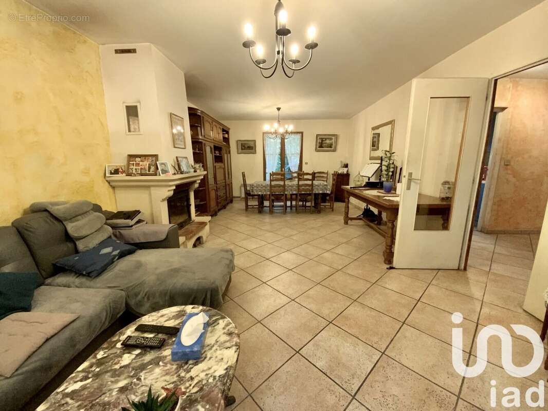 Photo 2 - Maison à LASSAY-SUR-CROISNE