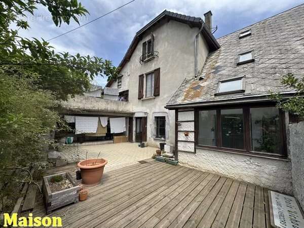 Maison à VIZILLE