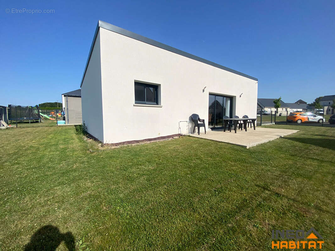Maison La Chapelle Du Lou Du Lac 4 pièce(s) 74 m2 - photo 2
