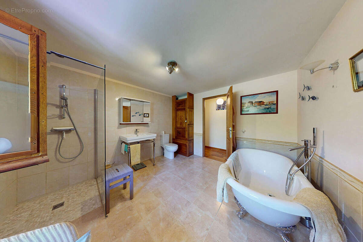 MAS DE CARACTERE 308M² au Coeur des Pyrénéen - Orientales - photo 15