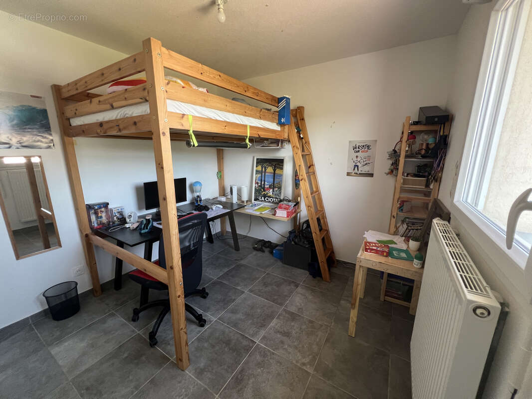 Maison à LE CASTELLET