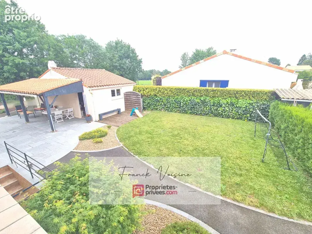 A VENDRE au Boupère, maison de 135 m2 avec 3 chambres et 1 bureau sur une parcelle de 745 m2 - photo 11