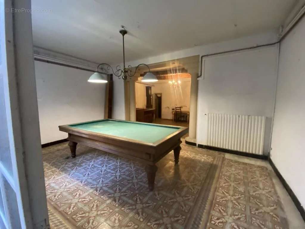 Maison à SAINT-MAXIMIN-LA-SAINTE-BAUME