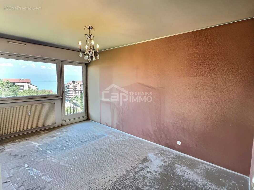 Appartement T4 102m² traversant - photo 6