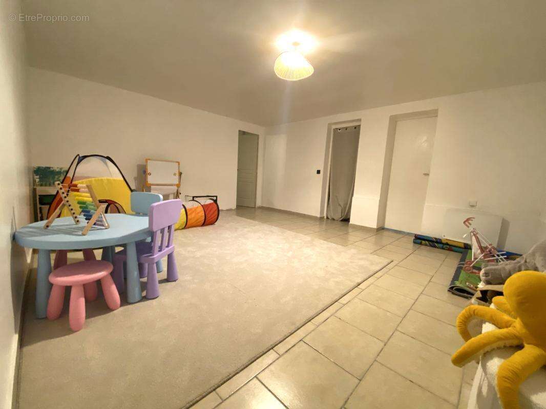 Maison à ROSNY-SUR-SEINE