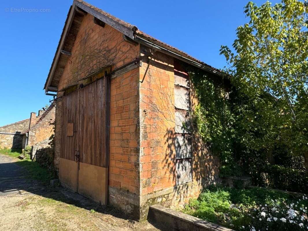 Maison à SAINT-CYPRIEN