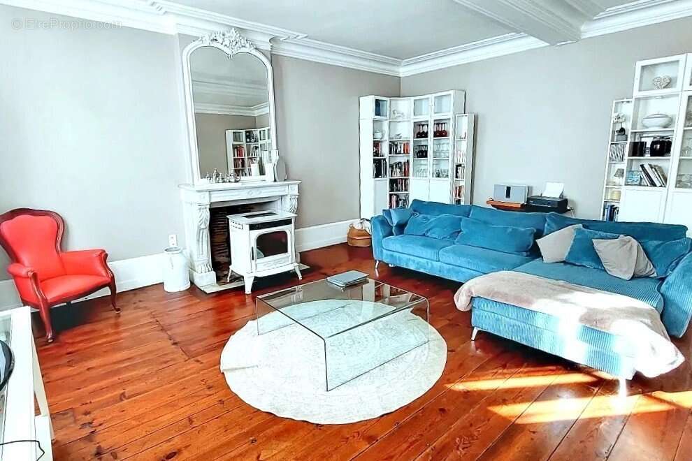 Maison à SAINT-PORCHAIRE