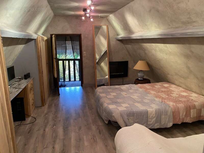 Maison à BONNEVILLE-LA-LOUVET