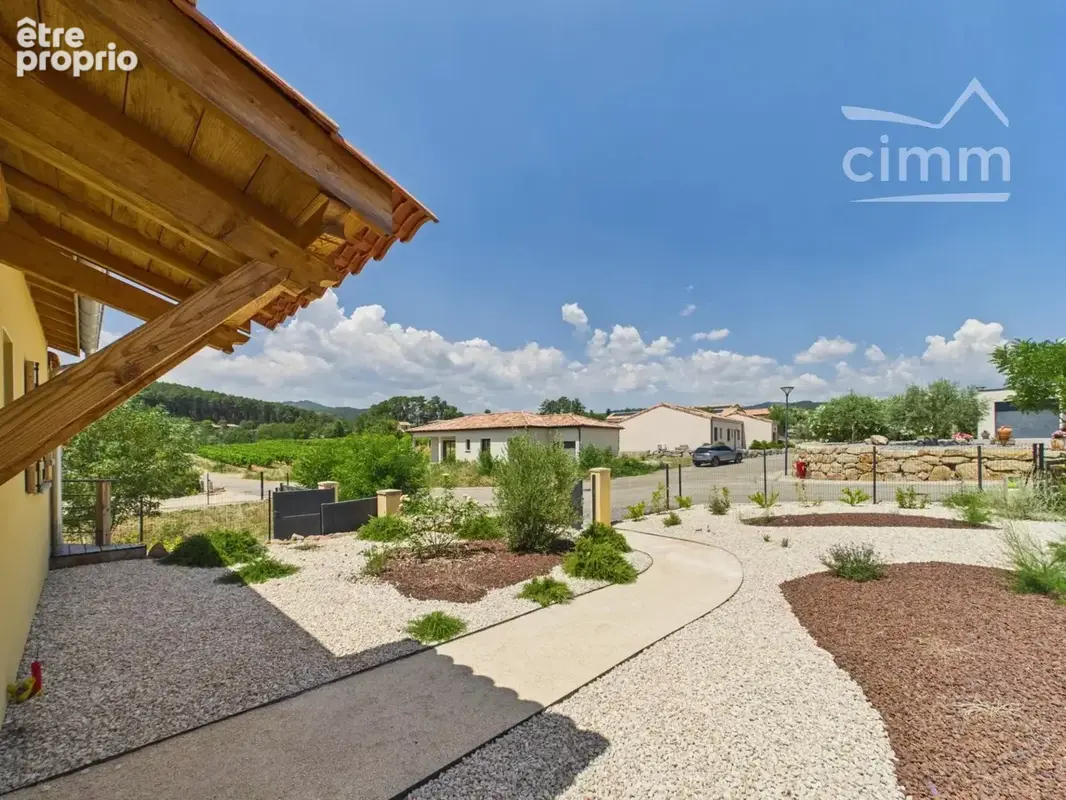 Villa de plain pied, DPE A, 2CH + bureau, terrasse, jardin, très belles prestations - photo 14