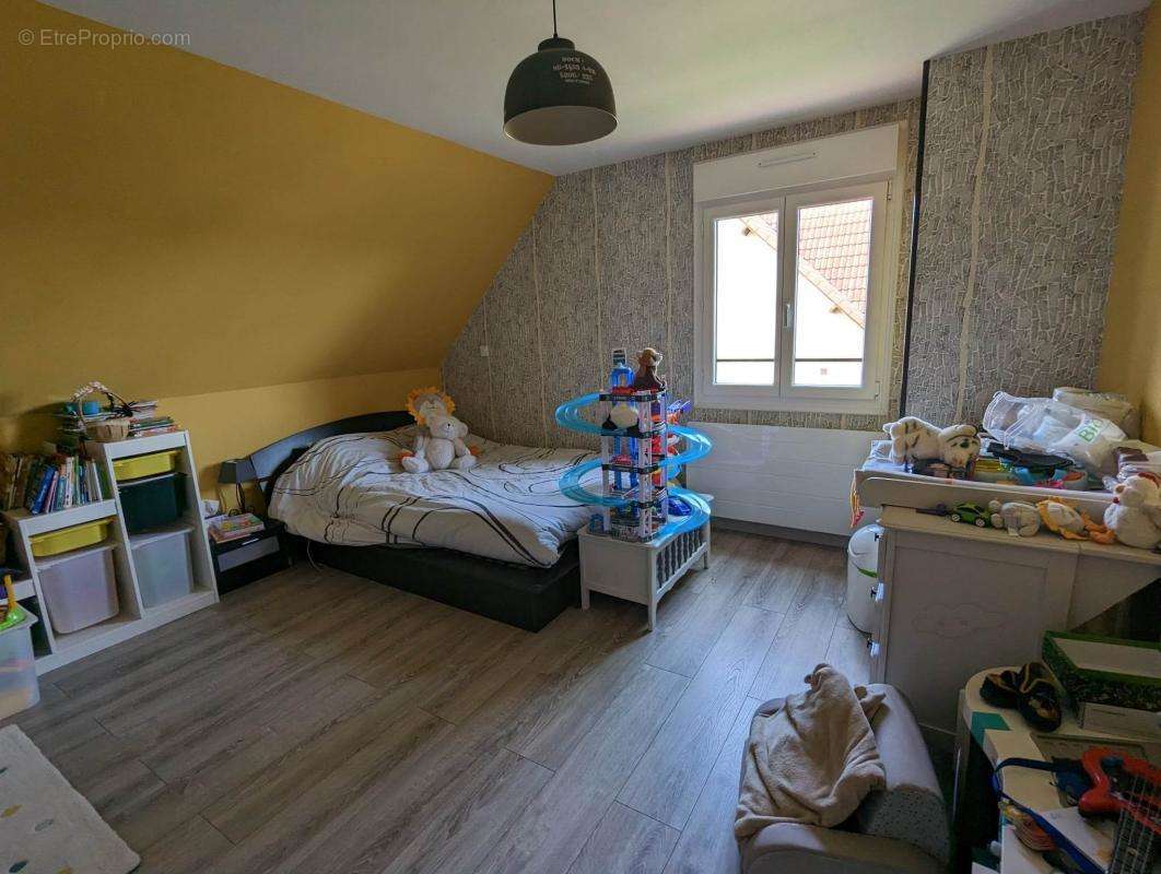 Maison à SAINT-SAUFLIEU