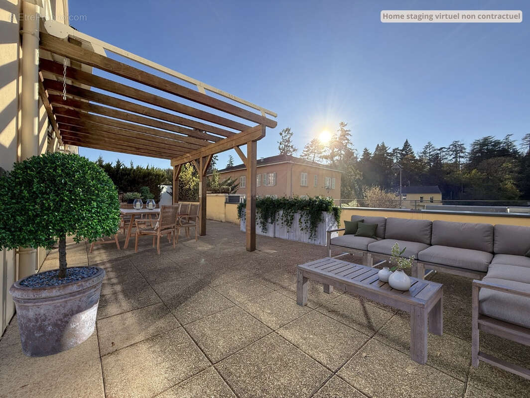 Appartement à CHARBONNIERES-LES-BAINS