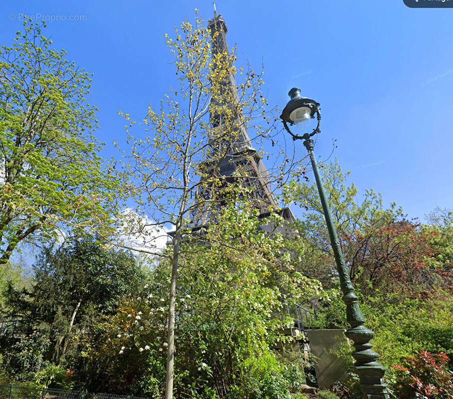 Appartement à PARIS-7E