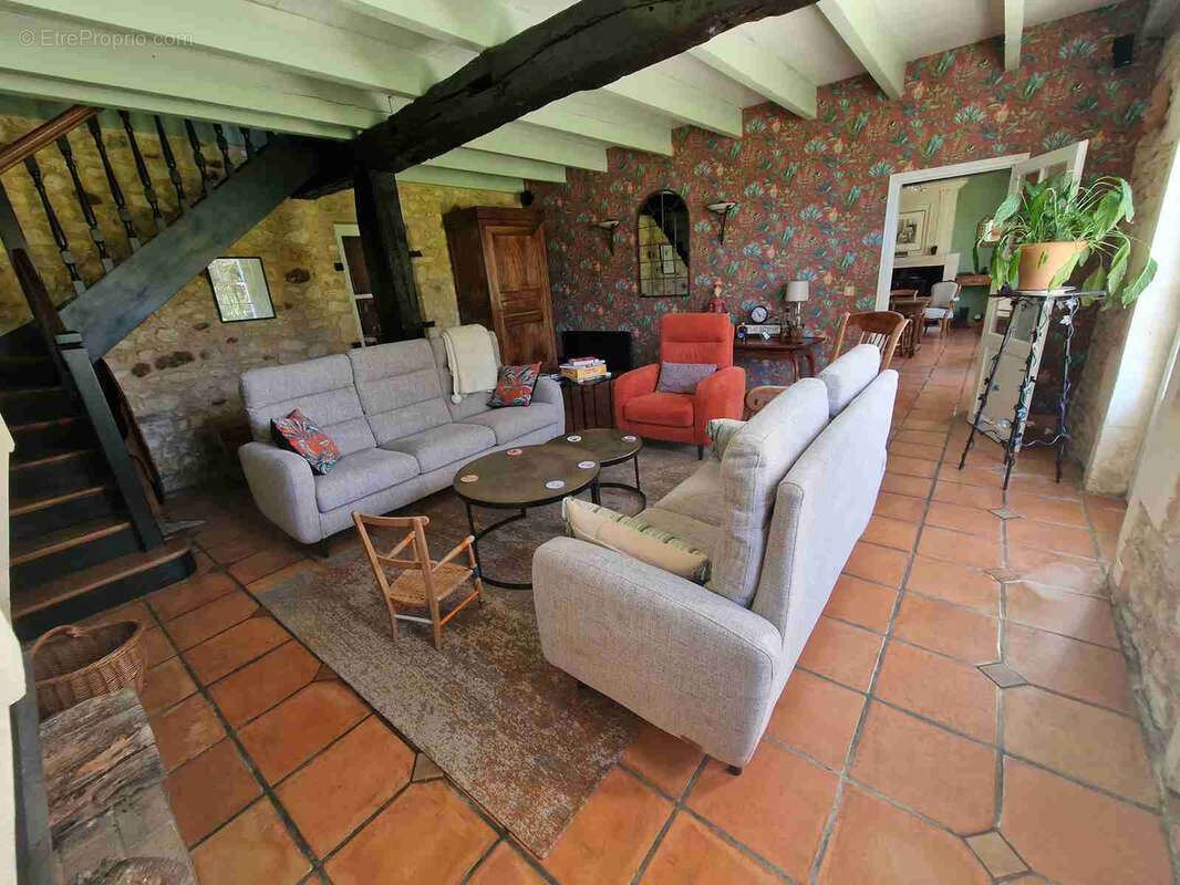 Maison à SAINT-CIERS-SUR-GIRONDE