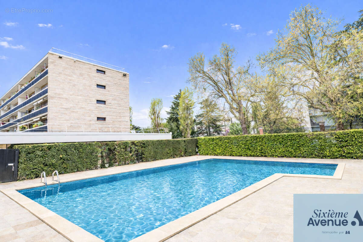 Appartement à CHILLY-MAZARIN