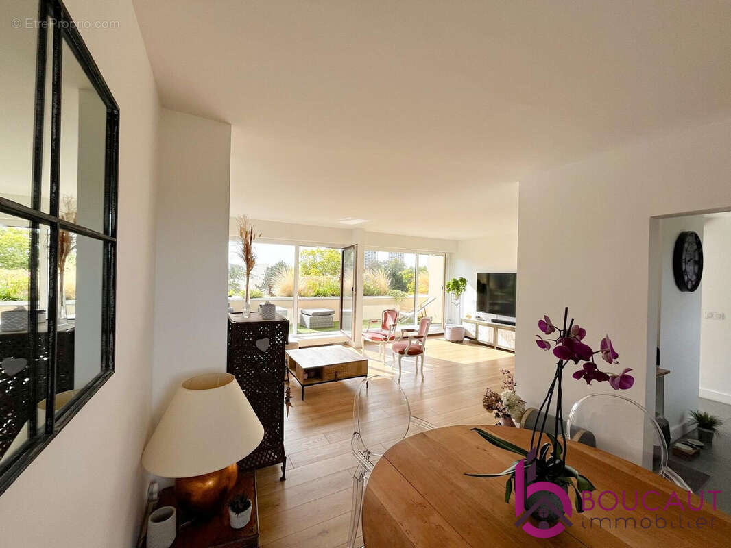 Appartement à VERRIERES-LE-BUISSON