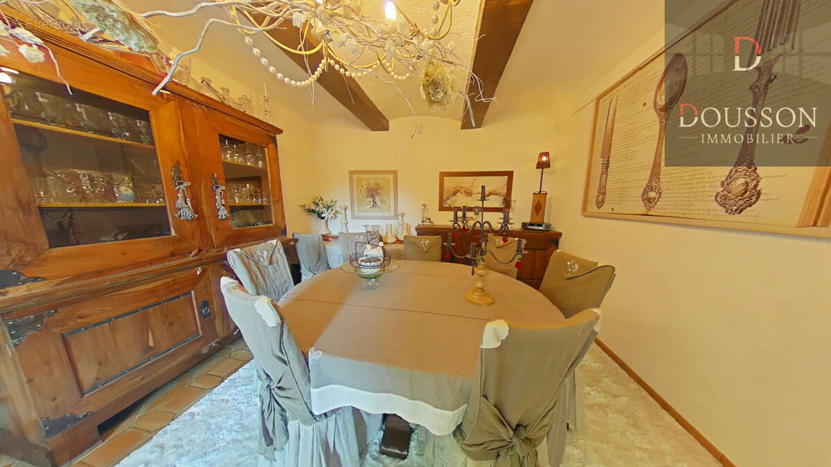A VENDRE-MAGNANERIE DE CHARME  9.5 hectares   surface 585 m2 habitables - photo 3