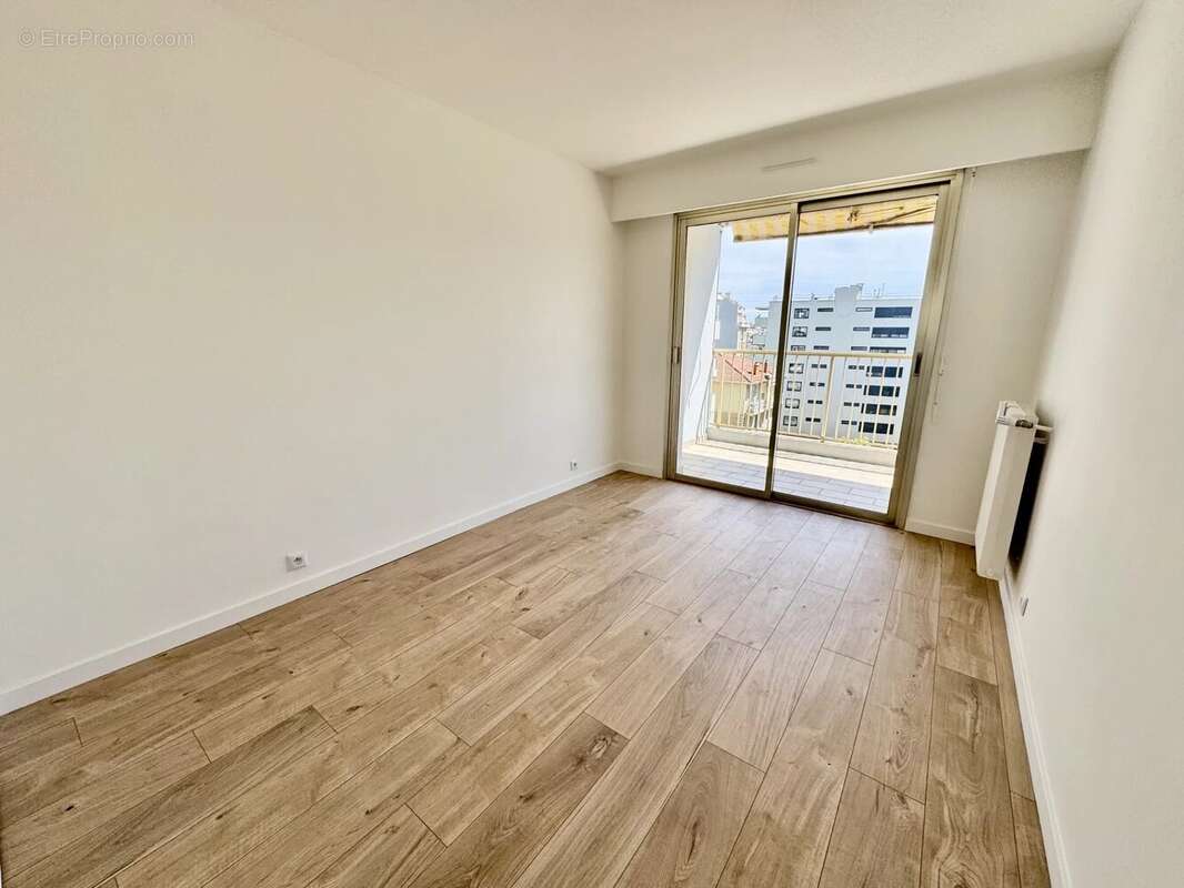Cannes vente appartement 3 pièces proche plages - photo 5