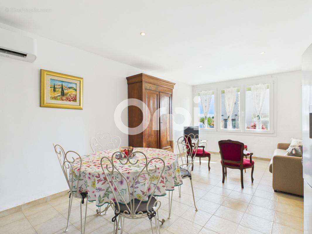 Maison à MANDELIEU-LA-NAPOULE