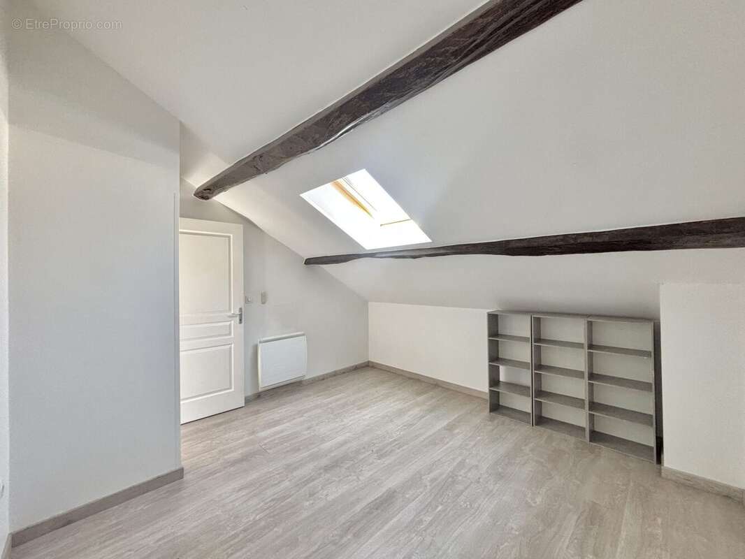 Appartement 68 m² à Pont-De-Cheruy  - photo 8