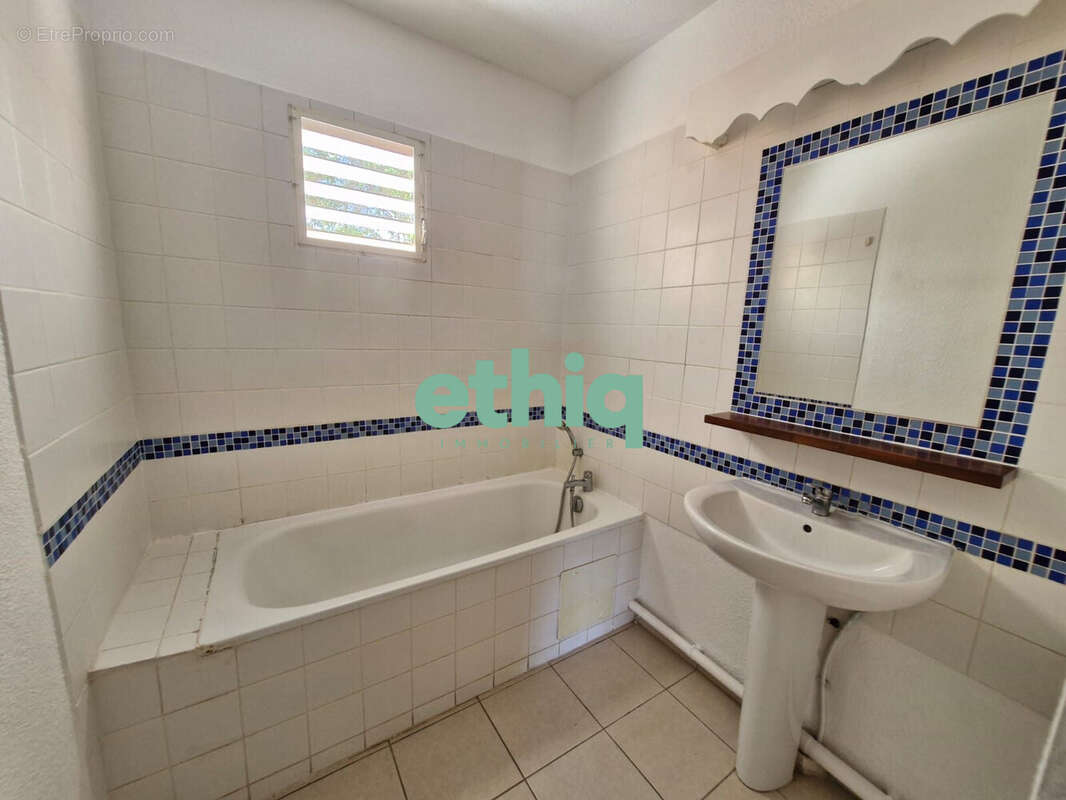 Appartement à LAMENTIN