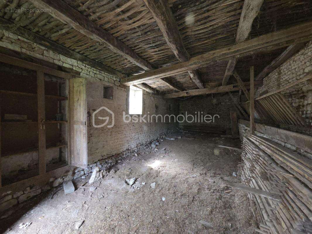 Maison à LIMALONGES