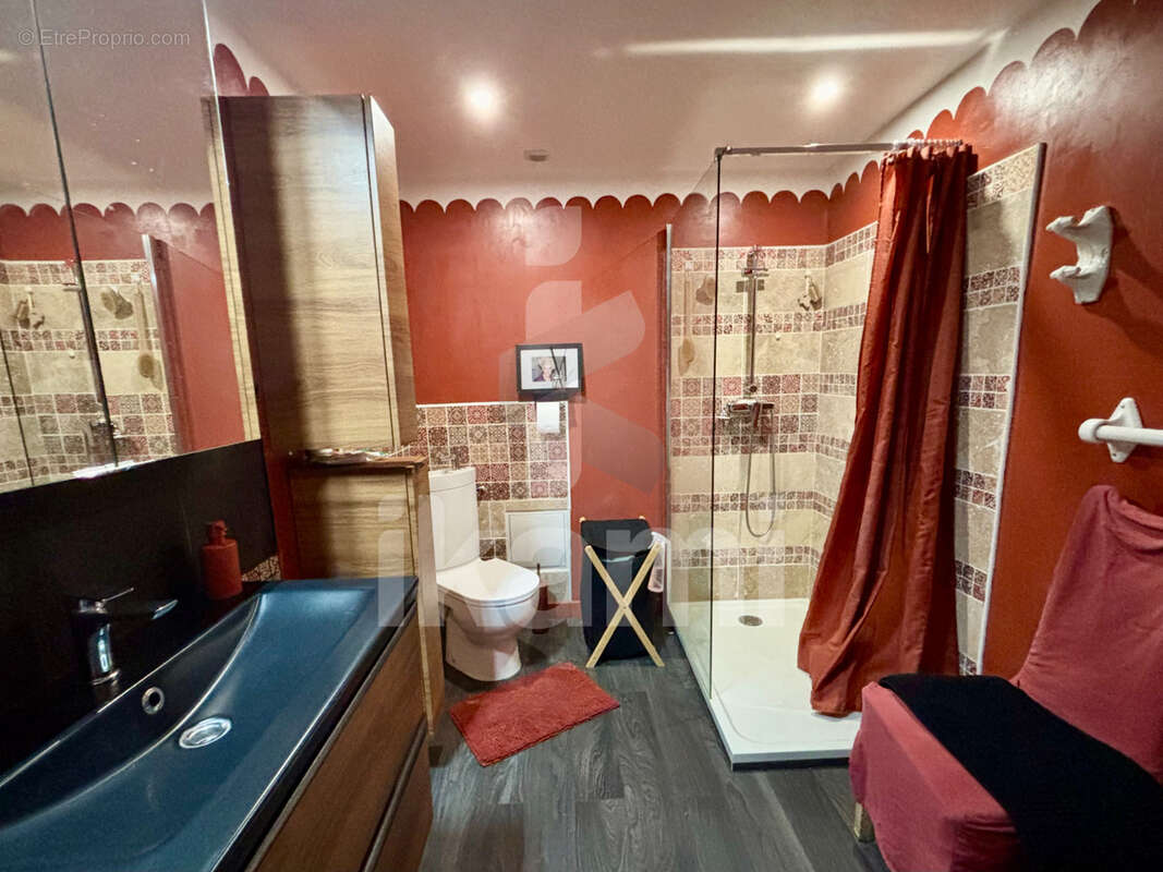 Appartement à SAINT-BAUZILLE-DE-PUTOIS