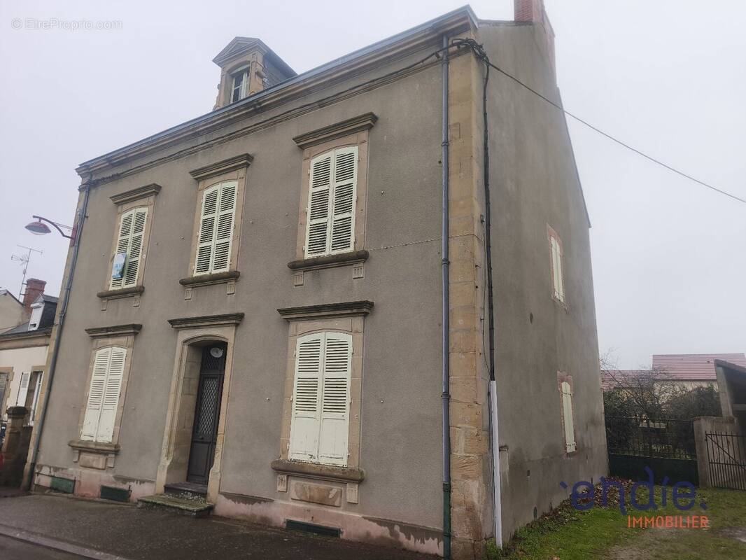 Maison à COSNE-D'ALLIER