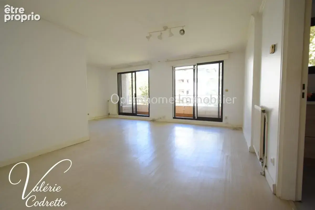 Hyères centre-ville – t2 de 49 m² avec terrasse – ascenseur 83400 - photo 4