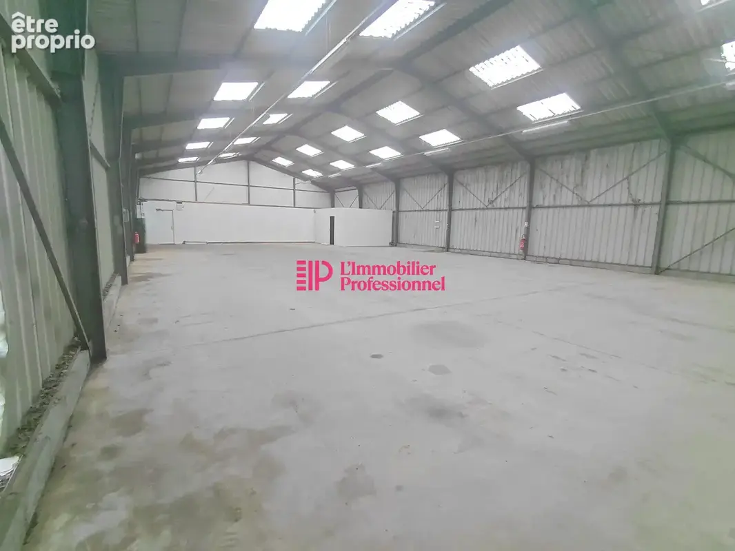 Commerce 458 m² à vendre à Saint-Yvi (29140) - photo 6