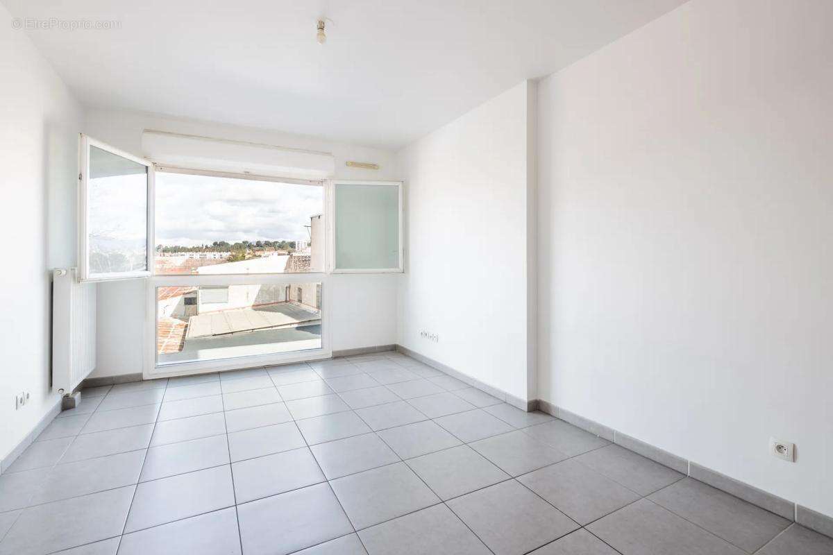 Appartement à MARSEILLE-10E