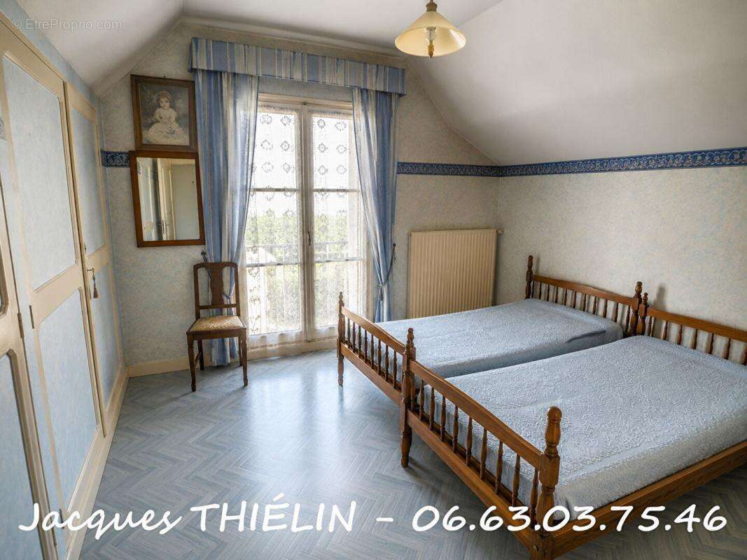 Maison à LONGUE-JUMELLES