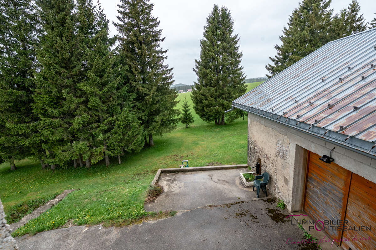 Maison à CHAPELLE-DES-BOIS