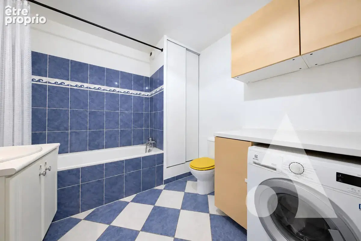 Appartement F3 avec terrasse - Le Clos de la Régale - photo 9