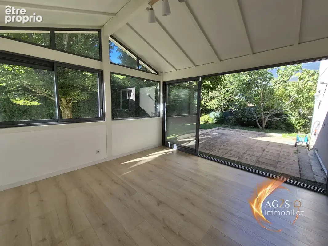 Maison familiale secteur Villard-Noir, calme - photo 7