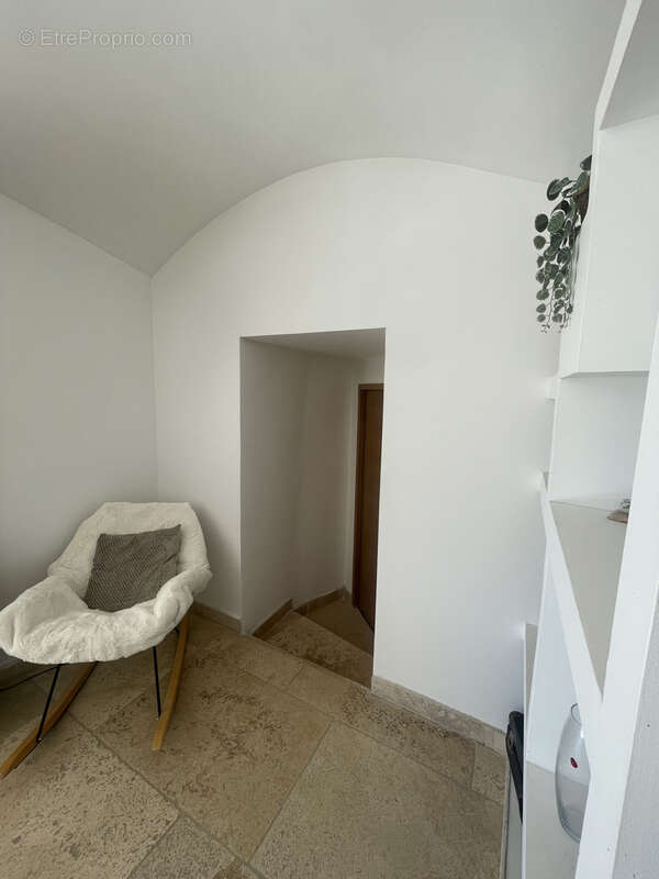 Maison à SAINTE-CECILE-LES-VIGNES