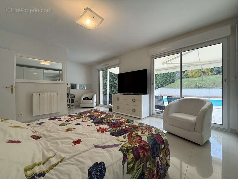 Maison à VERT-EN-DROUAIS