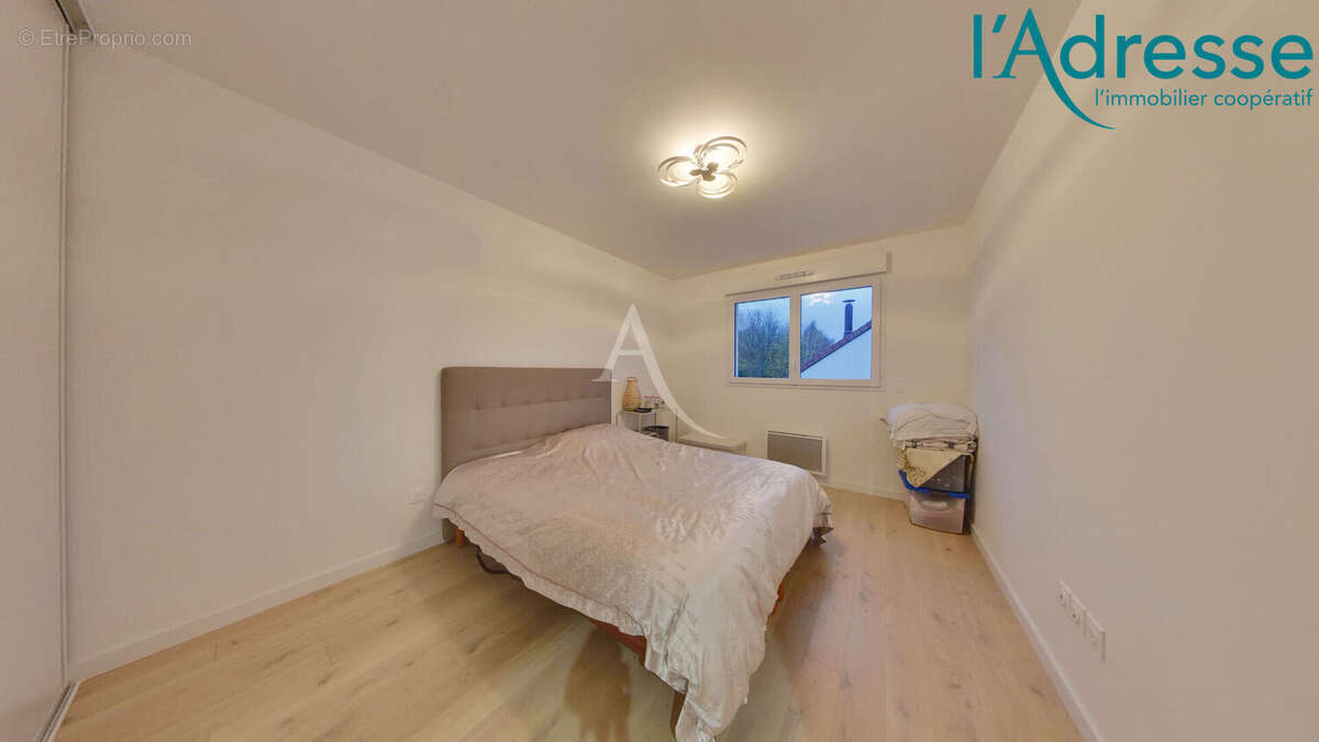 Maison à CHAMPS-SUR-MARNE