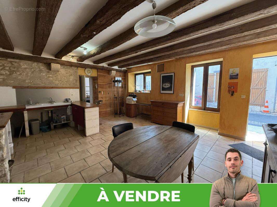 Maison à BONNEUIL-MATOURS