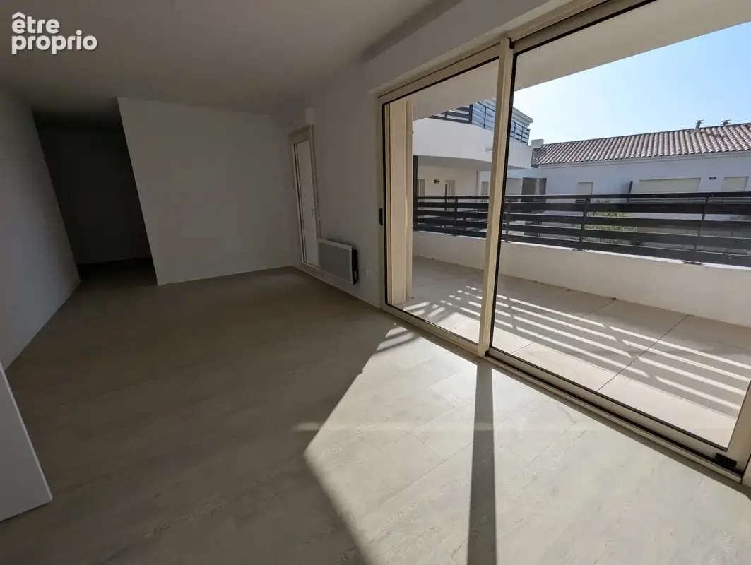 Appartement T2 - 47 m2 - Nîmes (Mont Duplan) - Terrasse & Parking - photo 2