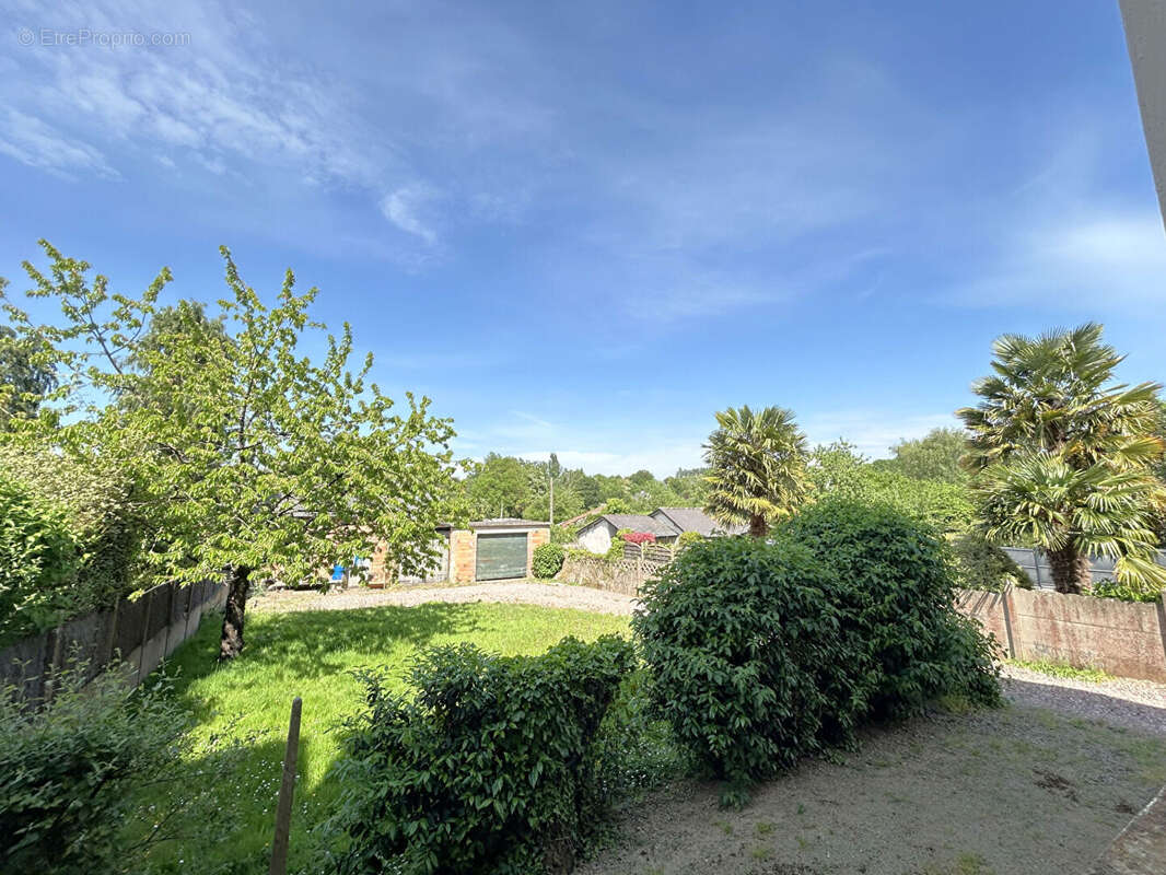 Maison à MONTFORT-SUR-MEU