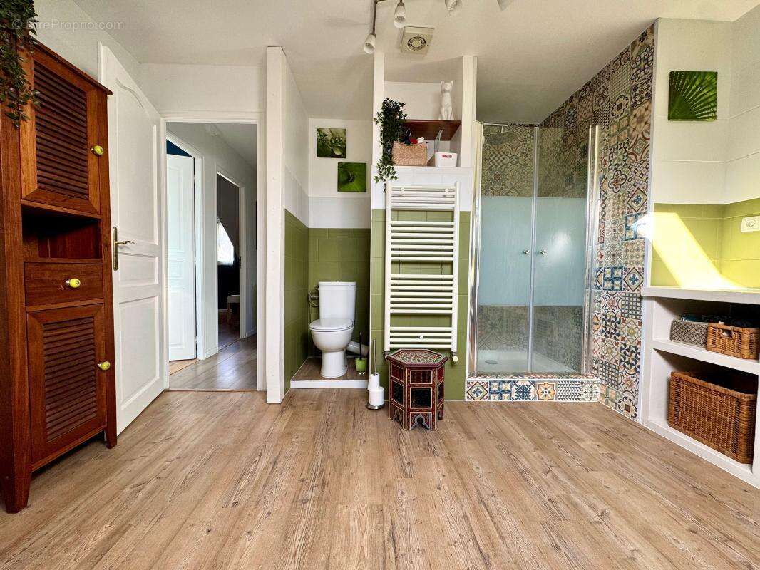 Maison à LEUDEVILLE