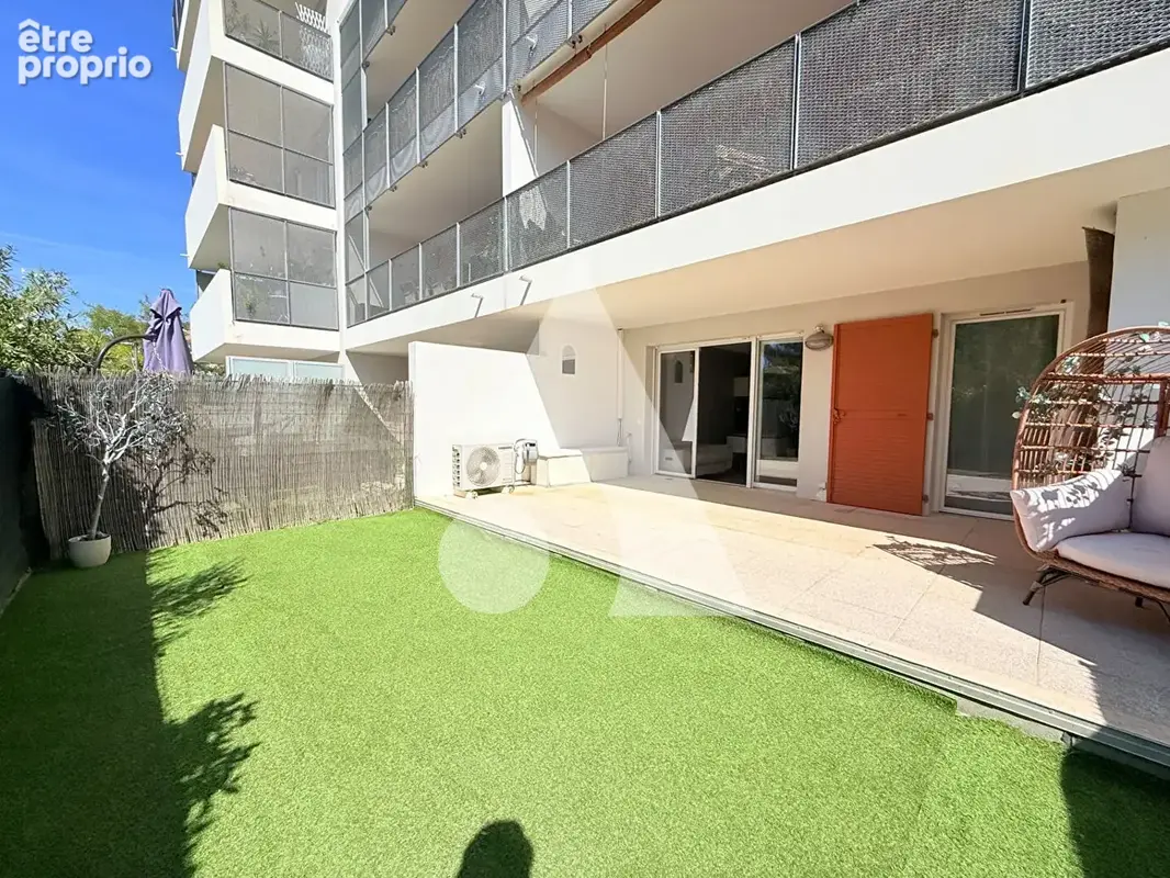 Vitrolles  résidence monticelli  t2 rez-de-jardin avec grande terrasse 2 parkings - photo 7