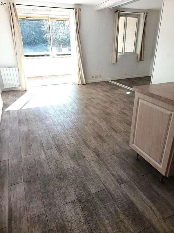 Appartement à SIX-FOURS-LES-PLAGES