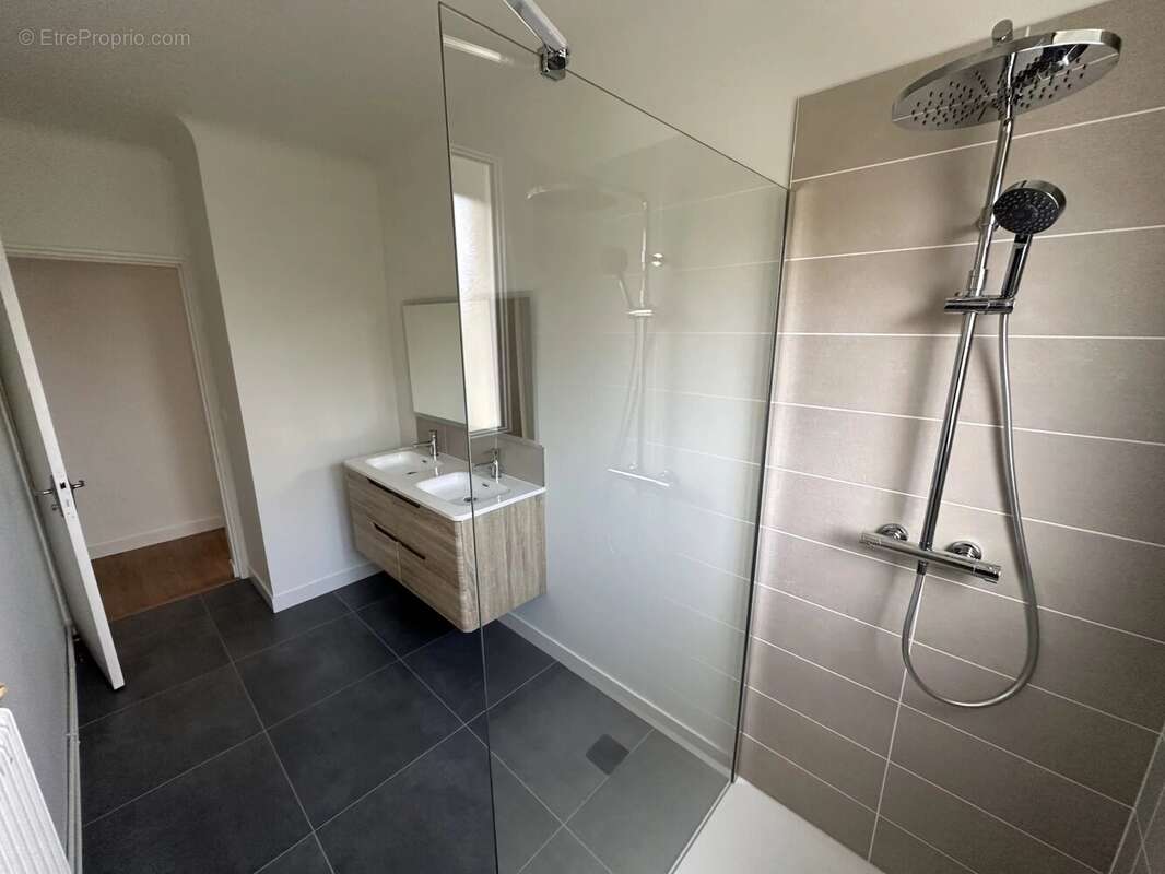 Maison à SAINT-CHRISTOPHE-DU-LIGNERON