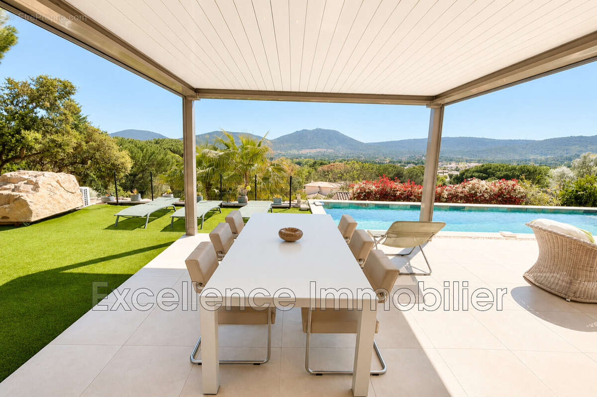 Maison 138 m² à Plan-De-La-Tour  - photo 5