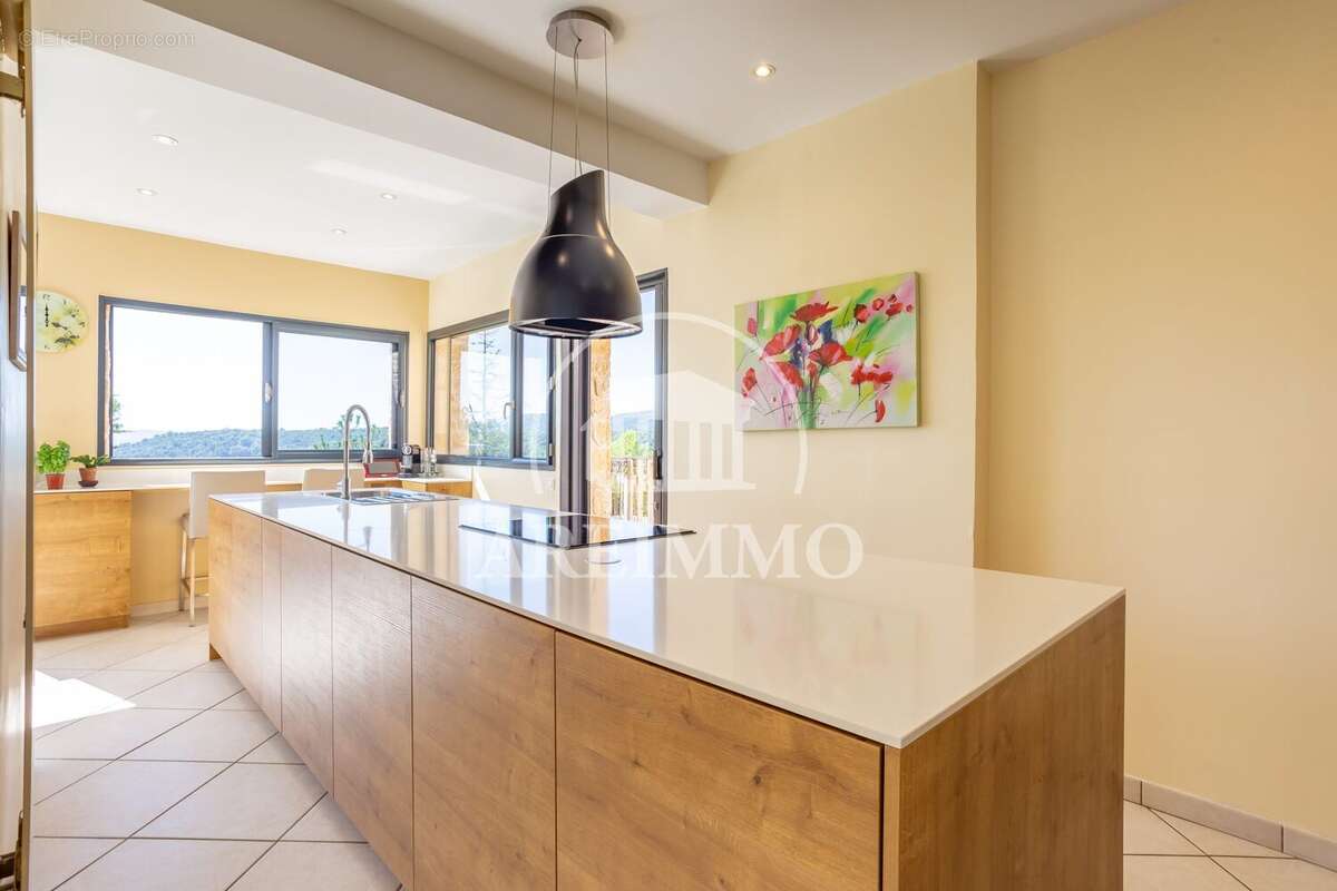 Maison 152 m² à Murles  - photo 4
