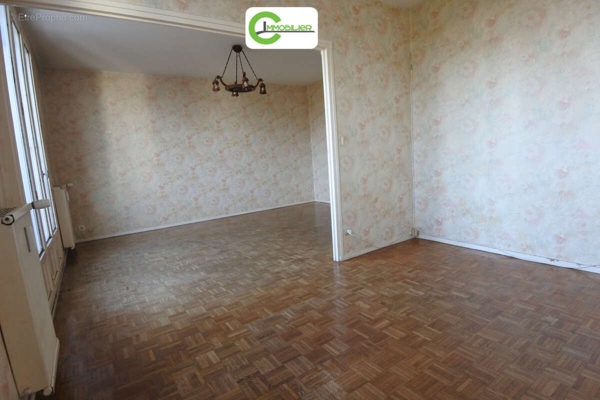 Appartement à LA FERTE-BERNARD
