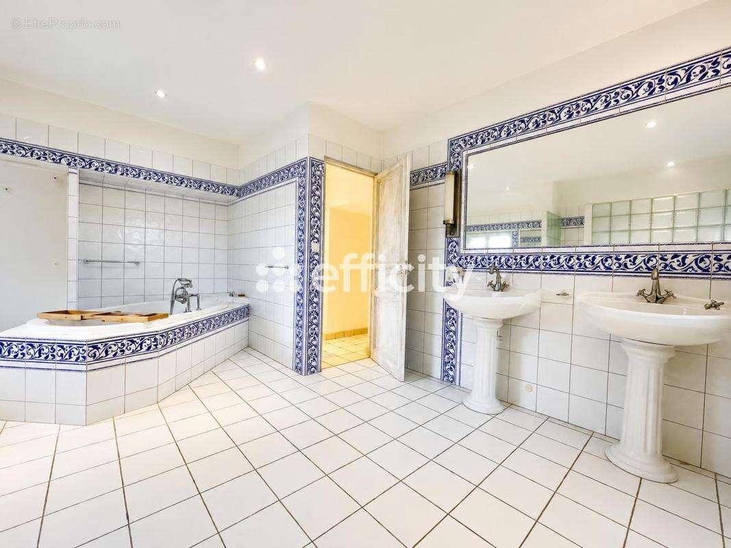 Maison 225 m² à Marcille-Robert  - photo 19