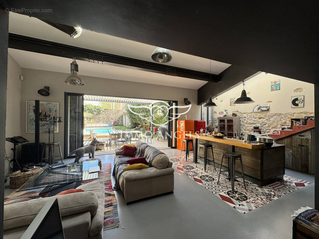 Maison à COURNONTERRAL